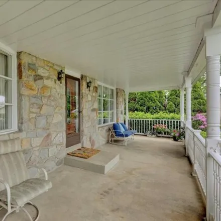 Image 2 - 3917 Circle Avenue, Reiffton, Exeter Township, PA 19606, USA - House for sale