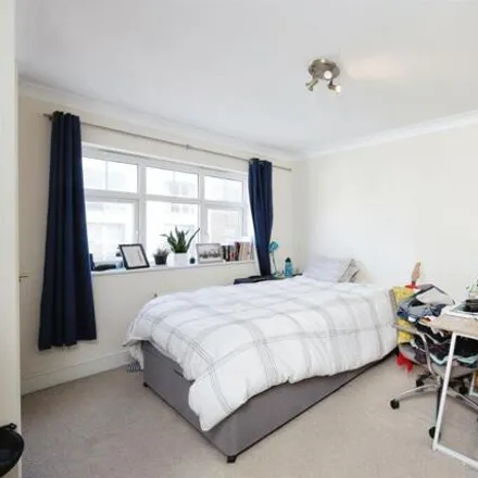 Image 9 - Alexander Street, Chesham, HP5 3AW, United Kingdom - Apartment for sale