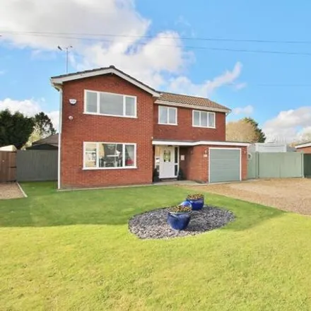 Buy this 4 bed house on 19 Meadowgate Lane in Spalding, PE11 1NF