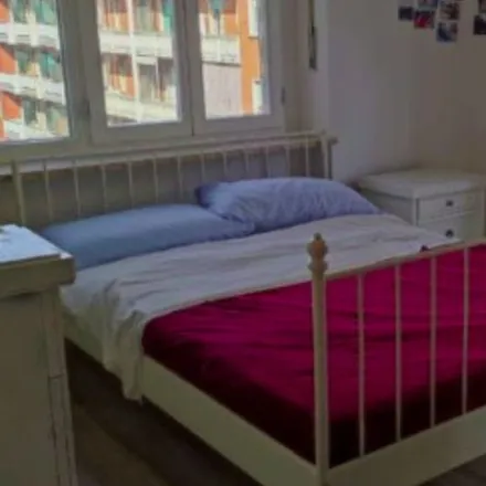 Rent this 3 bed room on Via Conte di Roccavione in 62, 10147 Turin Torino
