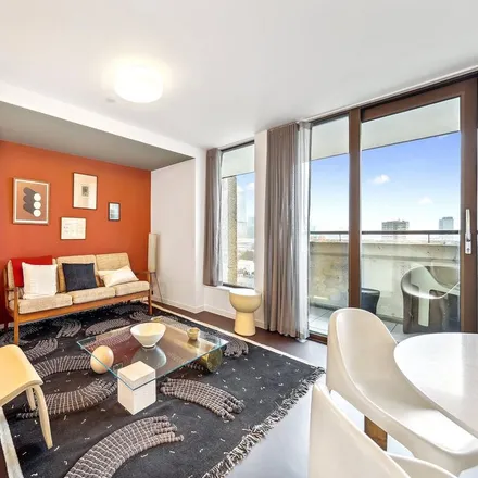 Rent this 3 bed apartment on 52-74 St Leonard's Road in London, E14 0QU