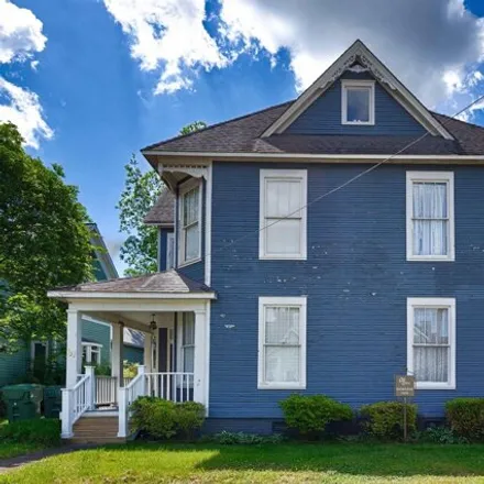 Buy this studio house on 510 Clinton Avenue East in Five Points, Huntsville