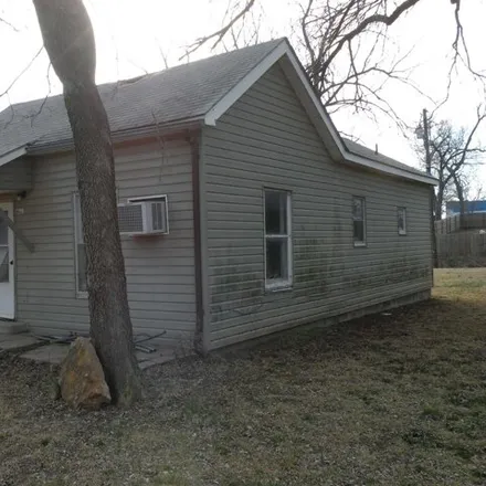 Image 5 - East 4th Street, Eureka, KS 67045, USA - House for sale