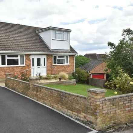 Buy this 3 bed house on Red Rose in Binfield, RG42 5LB