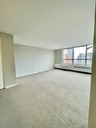 Image 8 - 1525 North Clark Street, Chicago, IL 60610, USA - Condo for rent