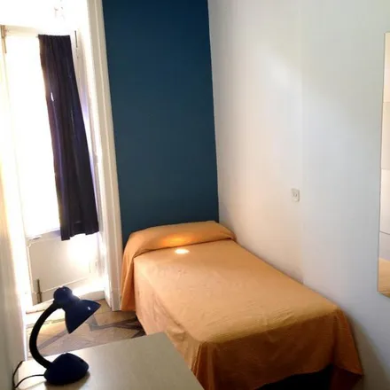 Image 1 - Madrid, Hostal Conchita II, Calle de Campomanes, 10, 28013 Madrid - Room for rent