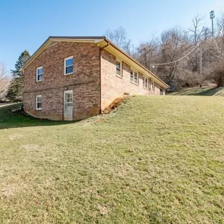 Image 6 - 426 Williams Street, Independence, Grayson County, VA 24348, USA - House for sale