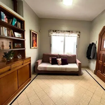 Buy this 2 bed house on Olavarría 566 in Quilmes Este, 1878 Quilmes