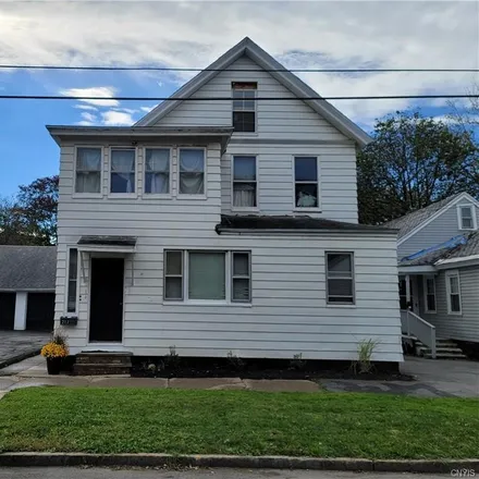Buy this 6 bed townhouse on 201 Pond Street in City of Syracuse, NY 13208