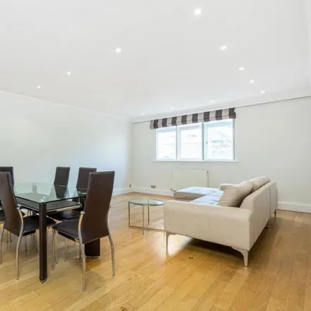 Rent this 3 bed apartment on York House in 39 Upper Montagu Street, London