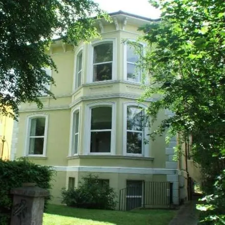 Buy this 2 bed apartment on St James Road in Royal Tunbridge Wells, TN1 2HQ