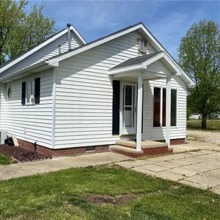 Image 5 - County Line Road, Herrick, Shelby County, IL 62431, USA - House for sale