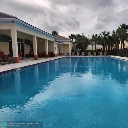 Image 3 - 729 Southwest 1st Terrace, Lyons Park, Pompano Beach, FL 33060, USA - Townhouse for rent