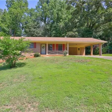 Buy this 3 bed house on 4685 Lincoln Way SW in Lilburn, Georgia