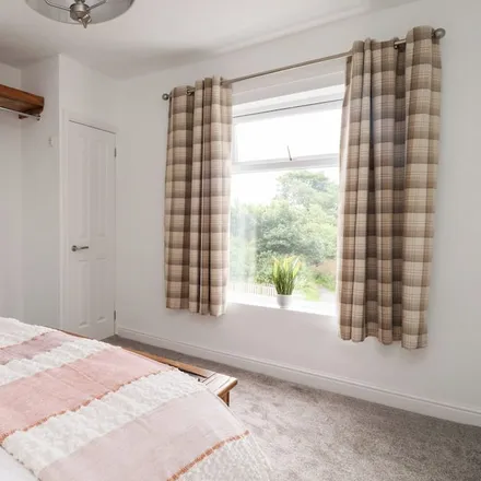 Rent this 1 bed townhouse on Calderdale in HX3 7QY, United Kingdom