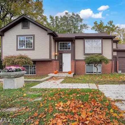 Buy this 4 bed house on 20801 Randall Street in Farmington Hills, MI 48336