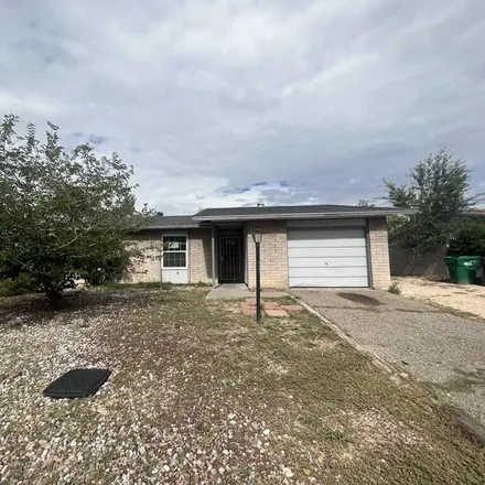 Buy this 3 bed house on 1625 Brenda Road Southeast in Rio Rancho, NM 87124