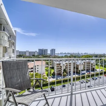 Image 3 - Optimus Barbell Club, Golfview Road, North Palm Beach, FL 33408, USA - Condo for sale