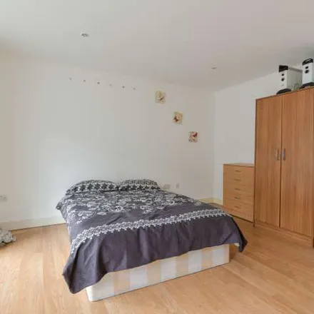 Rent this 3 bed apartment on Navigation Court in 1 Gallions Road, London