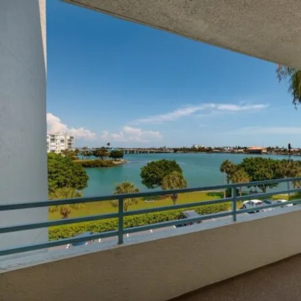 Image 4 - 7922 Sailboat Key Blvd S Apt 304, South Pasadena, Florida, 33707 - Condo for sale