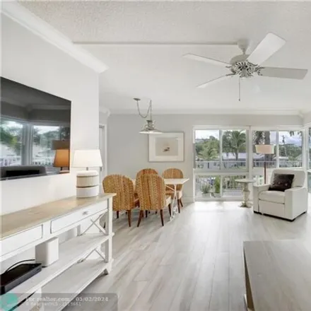 Image 3 - 251 Marine Court, Lauderdale-by-the-Sea, Broward County, FL 33308, USA - Condo for sale