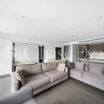 Rent this 3 bed apartment on Ellis Apartments in Milcote Street, London