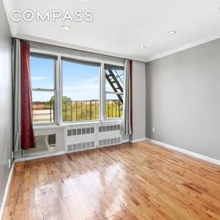 Image 2 - 9602 4th Avenue, New York, NY 11209, USA - Apartment for sale