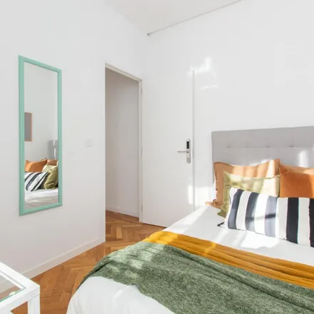 Rent this 7 bed apartment on Madrid in Calle del Doctor Drumen, 6