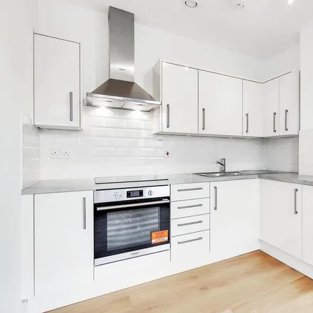Rent this 2 bed apartment on Platform 1 in Wakering Road, London