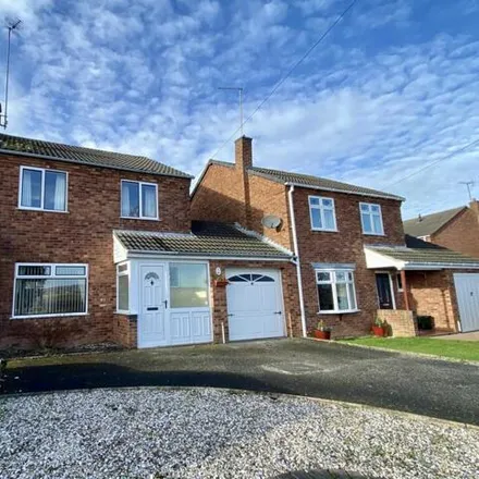 Buy this 3 bed house on Sandcliffe Road in Hartshorne, DE11 7PH
