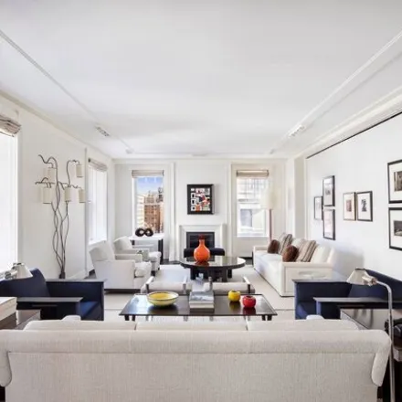 Image 1 - 106 East 61st Street, New York, NY 10065, USA - Condo for sale