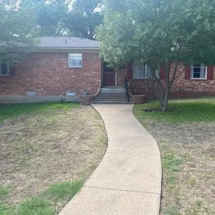 Rent this 3 bed house on 3224 Maple Leaf Circle in Westwood Park, Dallas