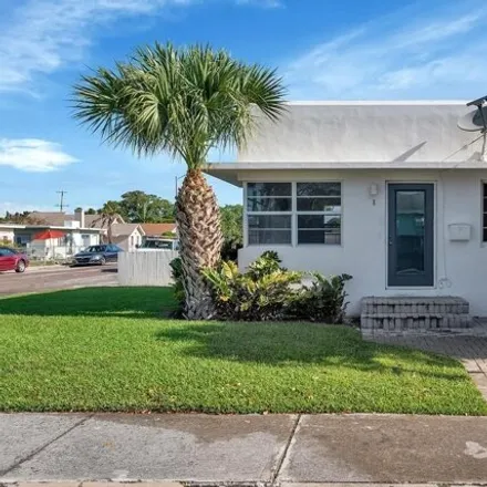 Rent this 1 bed house on 902 N J St Apt 1 in Florida, 33460