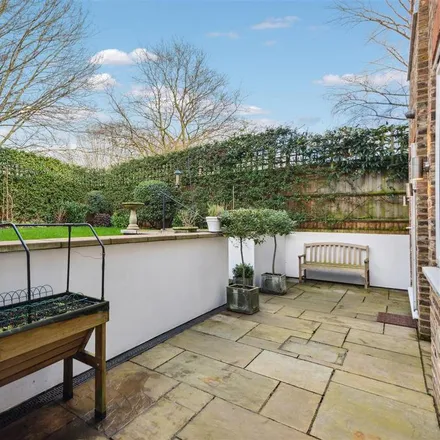 Rent this 2 bed apartment on 129 Southfield Road in London, W4 5LB