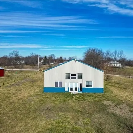 Buy this 3 bed house on Quartz Avenue in Gallatin, Daviess County