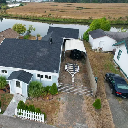 Buy this 3 bed house on 1799 North 10th Street in Coos Bay, OR 97420