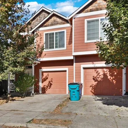 Buy this 3 bed townhouse on 5908 Northeast 33rd Circle in Vancouver, WA 98661