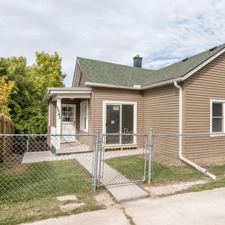 Buy this 3 bed house on 1543 Oak Court in Racine, WI 53404