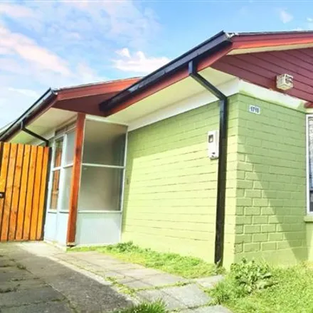 Rent this 3 bed house on Avenida Vicuña Mackenna in 548 0000 Puerto Montt, Chile
