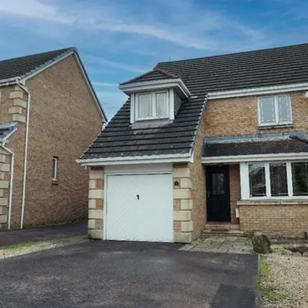Buy this 4 bed house on Quantock Drive in East Kilbride, G75 9GU