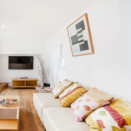 Rent this 2 bed apartment on London in SW3 1LJ, United Kingdom