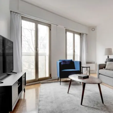 Rent this 2 bed apartment on 73 Avenue des Ternes in 75017 Paris, France