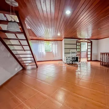 Buy this 3 bed house on Rua Lafaiete Lacerda Coutinho in Teresópolis, Teresópolis - RJ