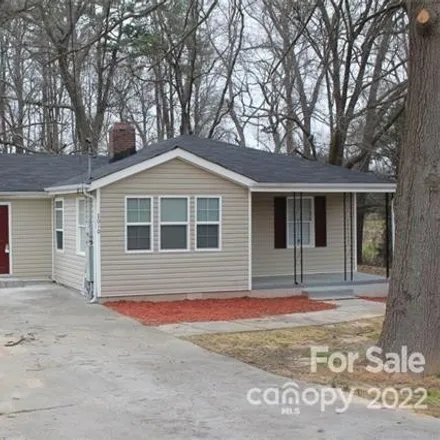 Buy this 3 bed house on 2010 Simmons Street in Gastonia, NC 28052