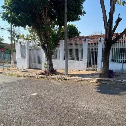 Buy this 3 bed house on Rua Manoel Pinto in Cidade Alta, Cuiabá - MT