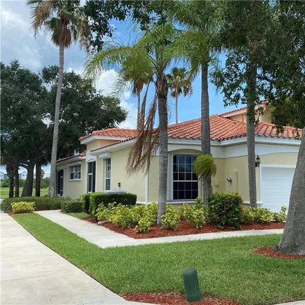 Buy this 2 bed townhouse on 732 Bayside Drive in Cape Canaveral, FL 32920