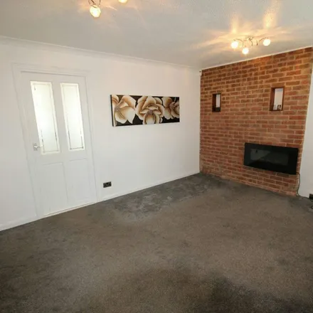Rent this 3 bed apartment on Harvest Hill in Newhall, DE11 0XA