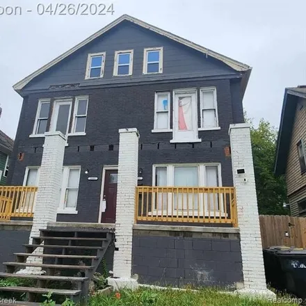 Buy this 8 bed house on 2772 Montgomery Avenue in Detroit, MI 48206