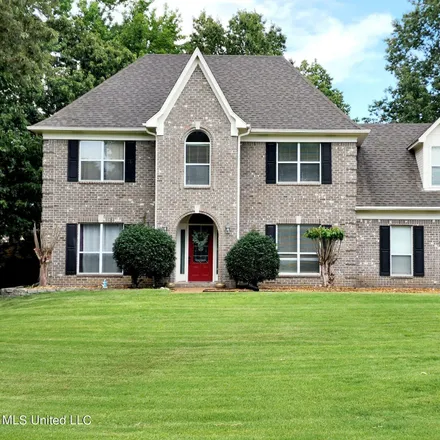 Buy this 5 bed house on 1556 Headin Lane in Southaven, MS 38672