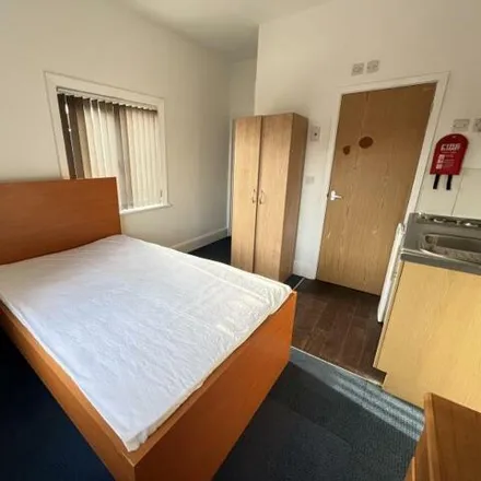 Rent this studio apartment on 13-15 Manor Road in Coventry, CV1 2LH